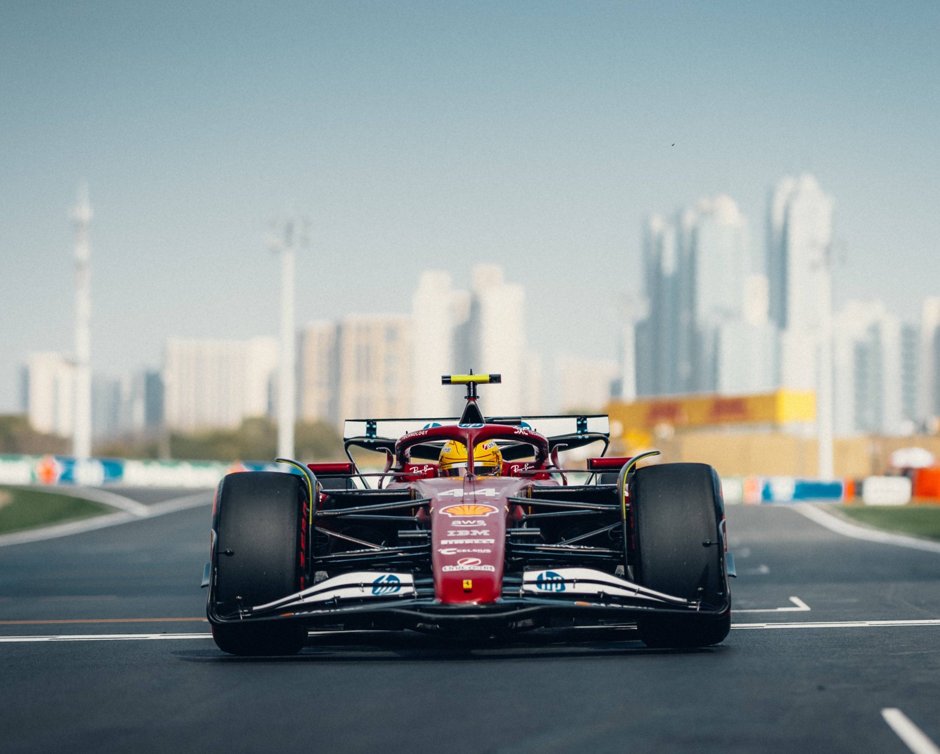 哈斯车队翻盘迈凯伦,皮亚斯特里惊艳四座 哈斯车队翻盘迈凯伦,皮亚斯特里惊艳四座