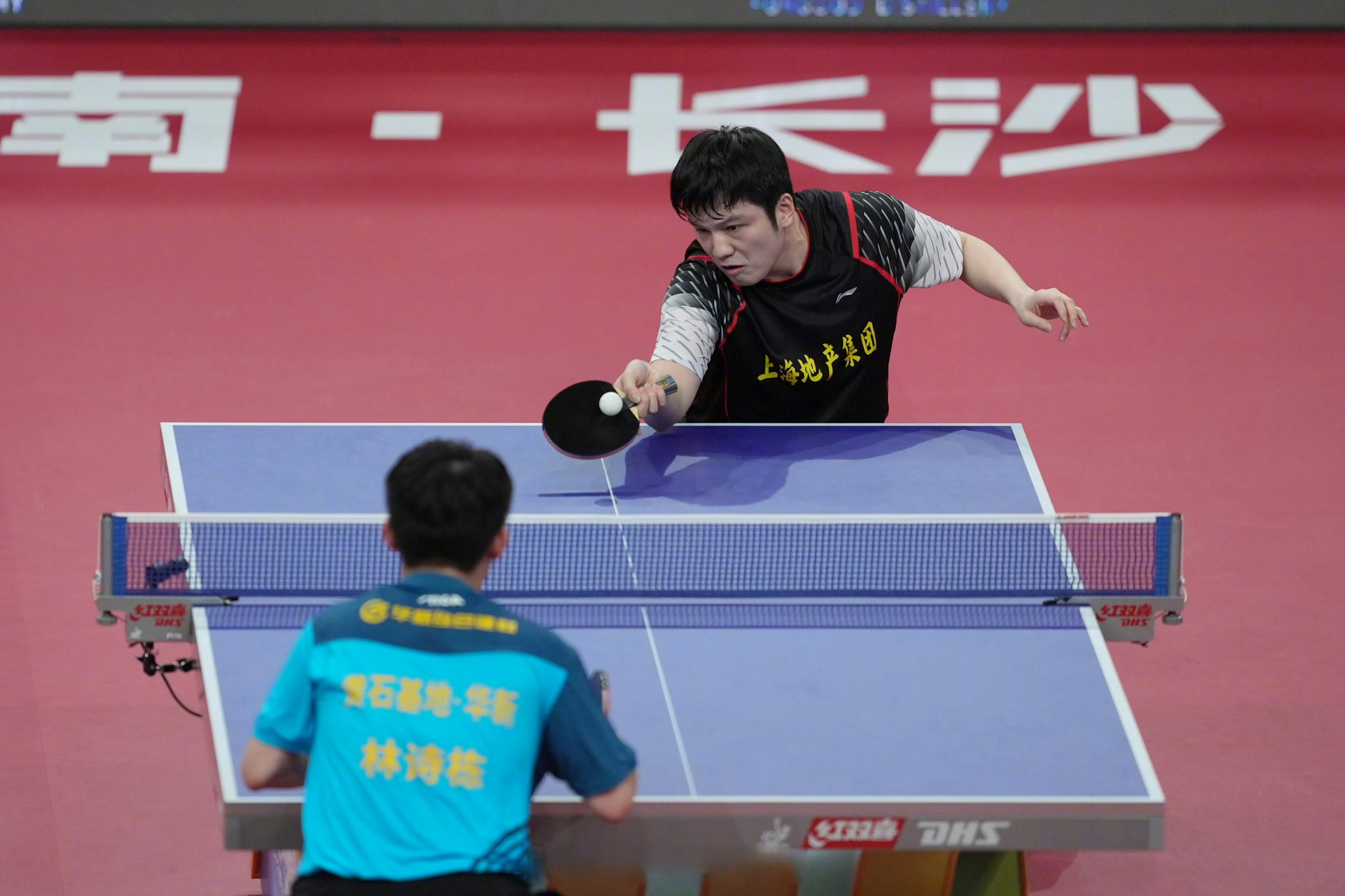 瑞典队翻盘中国队，樊振东惊艳四座