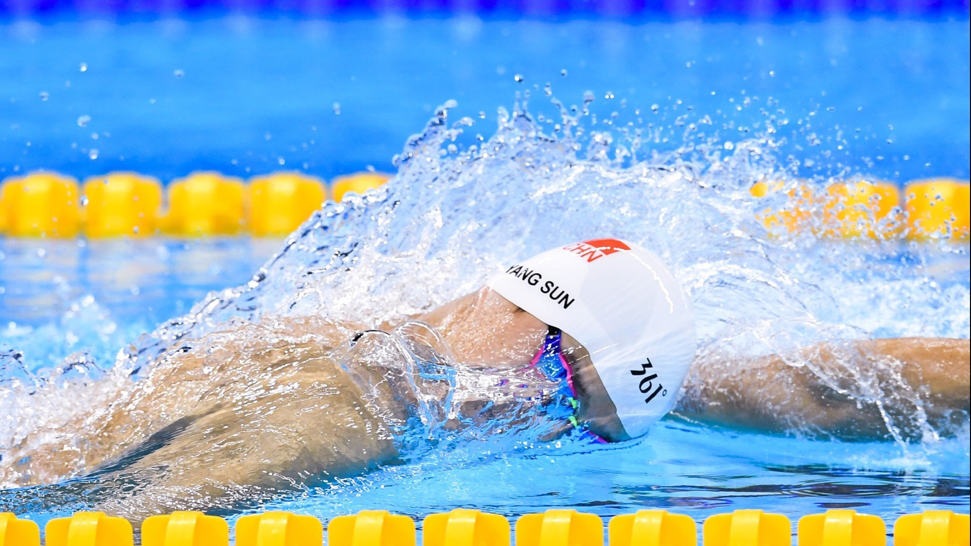 黄蜂横扫上海队，英格拉姆如何从隐形人蜕变为关键先生