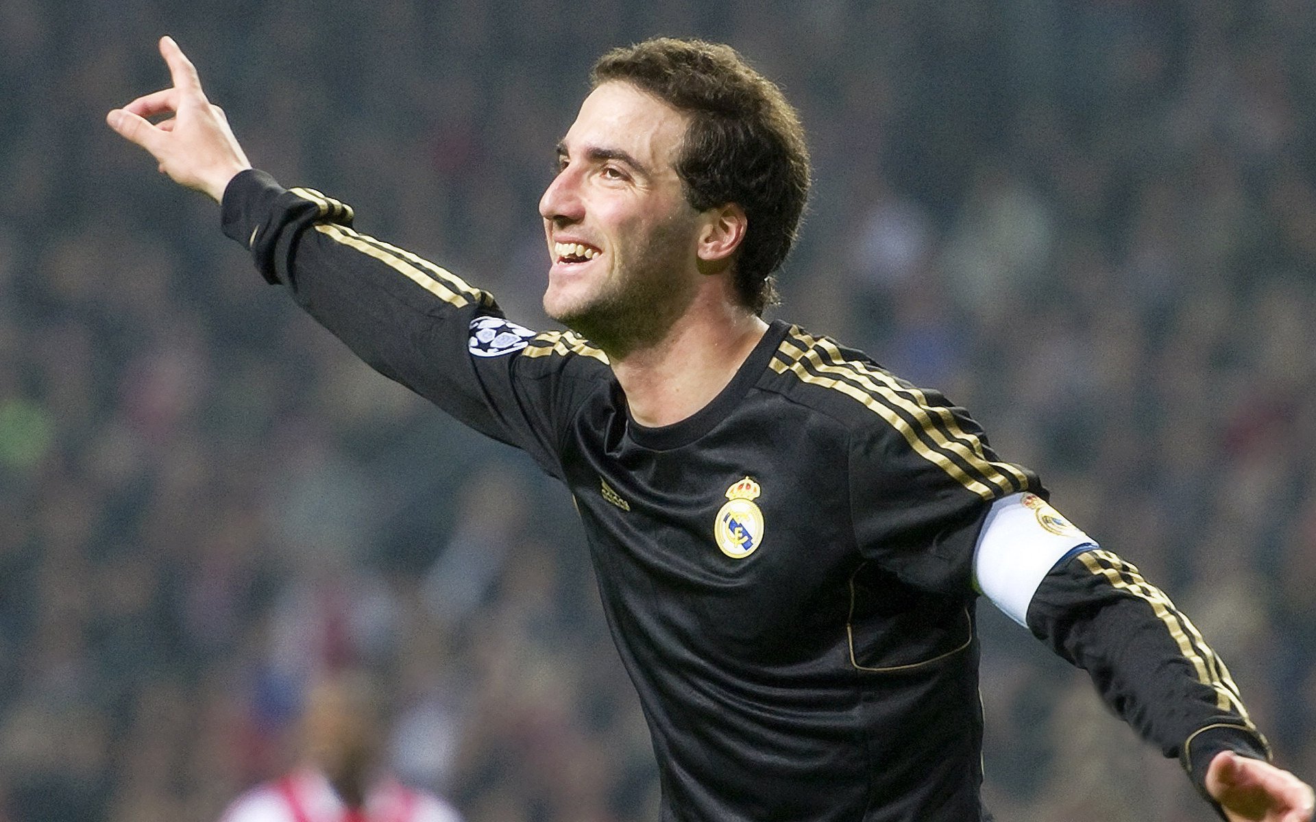 门线上的神祇，库尔图瓦如何用双手为乌拉圭劈开胜利之路