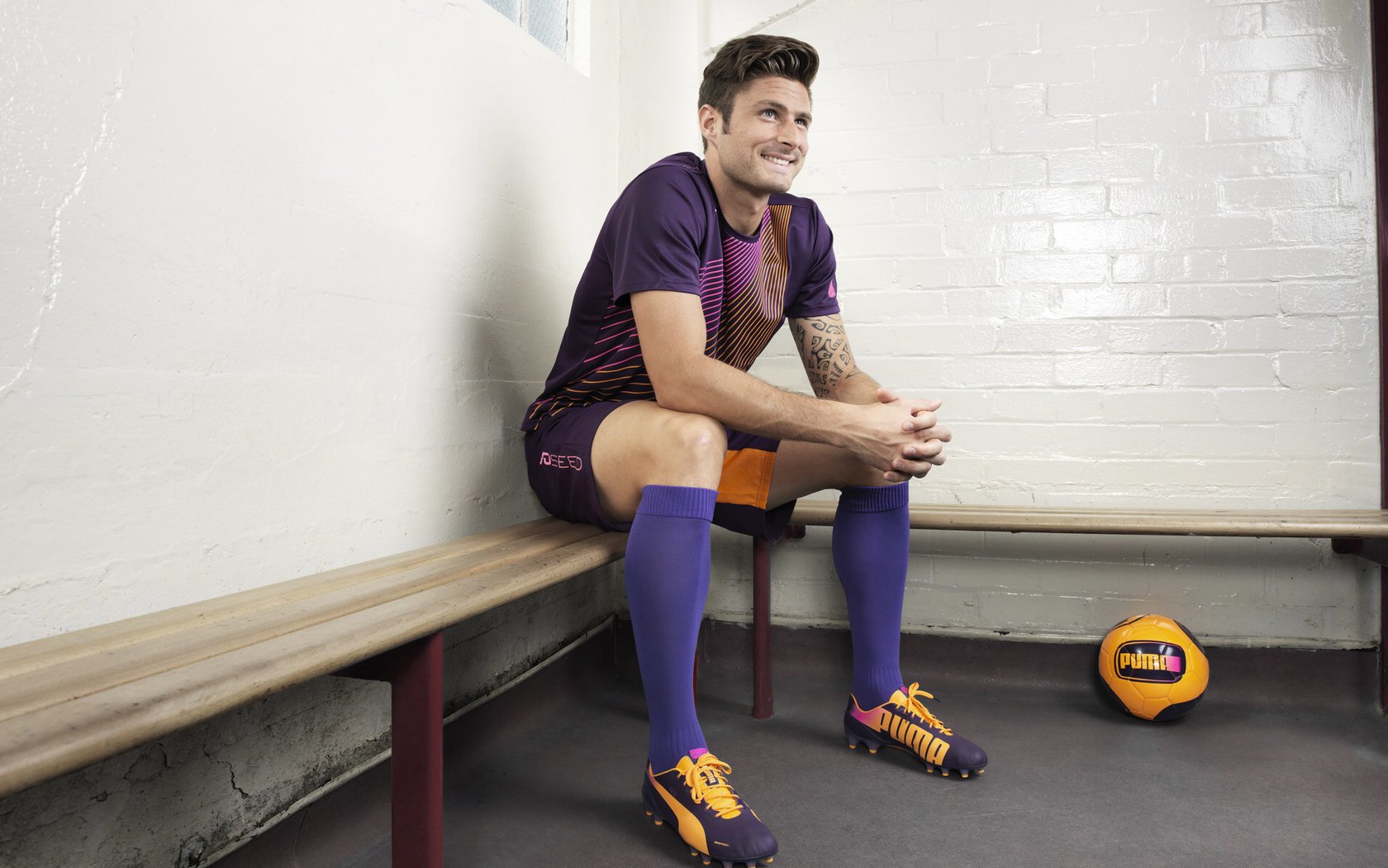 意甲焦点战,当绿茵场遇见地缘政治的封锁